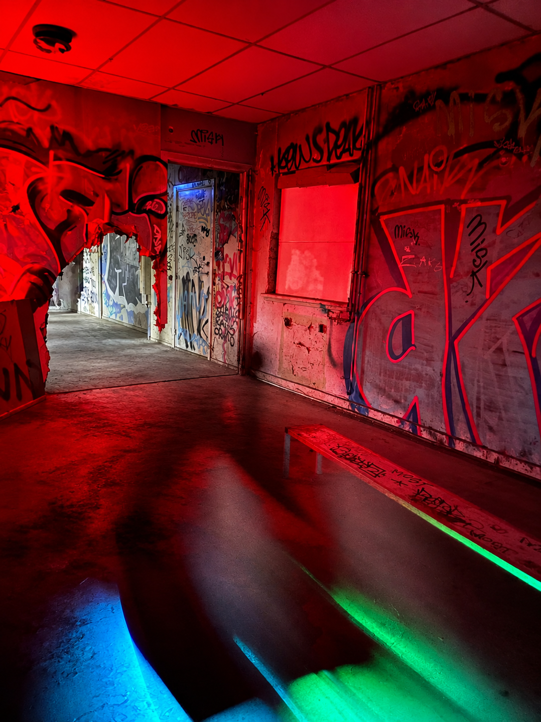 The Maze-driftbanen gennem graffitibeklædte vægge i København